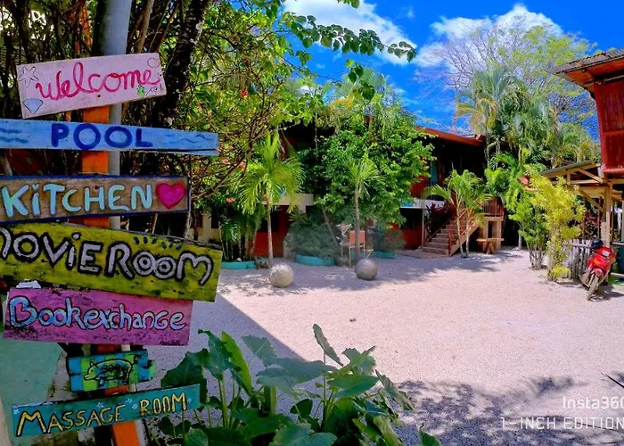 Blue Iguana Hotel 3*